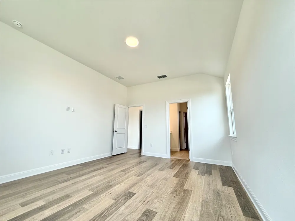 270 Pale Horse Bend Buda, TX 78610