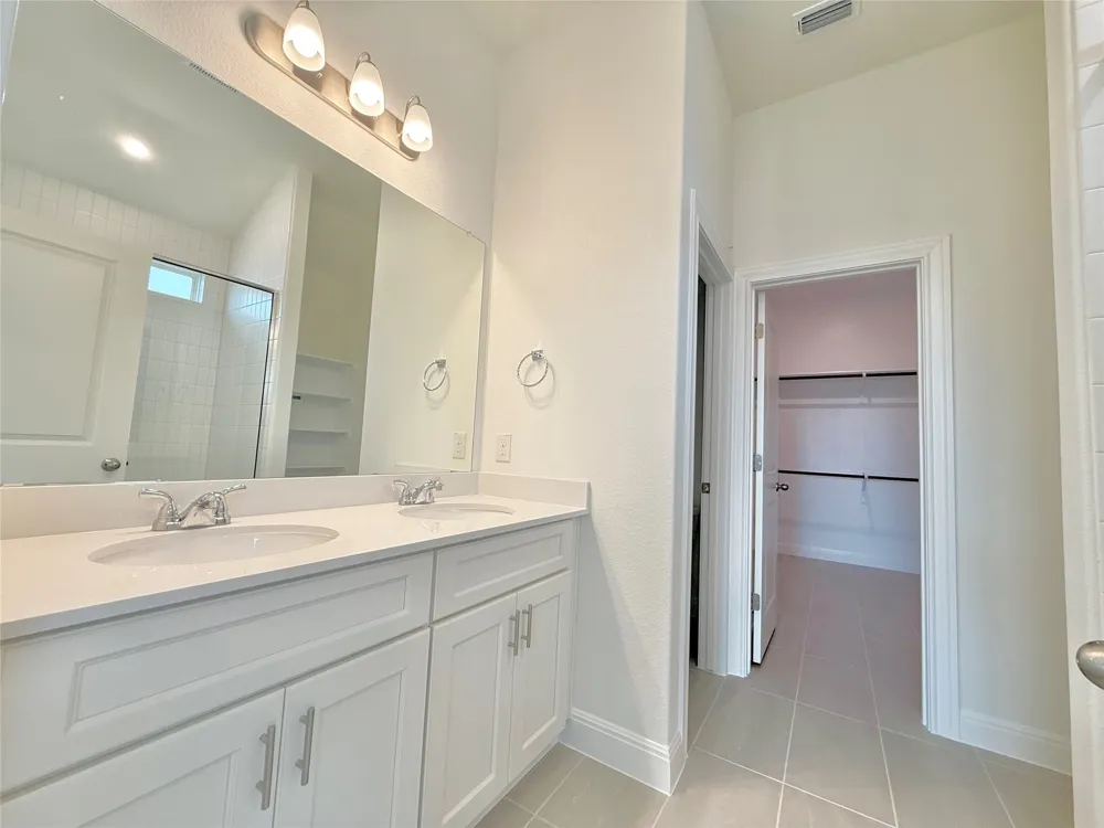 270 Pale Horse Bend Buda, TX 78610