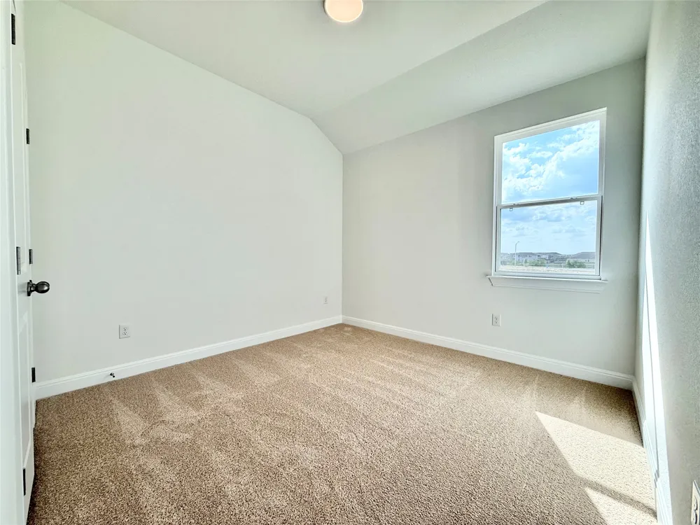270 Pale Horse Bend Buda, TX 78610