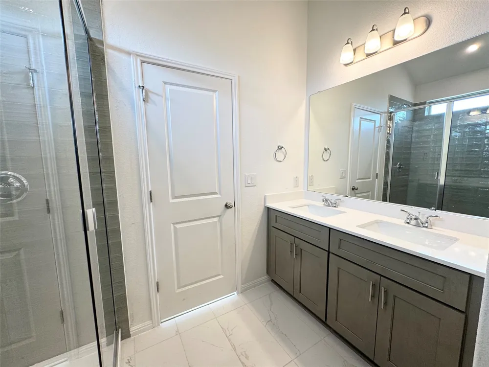 270 Pale Horse Bend Buda, TX 78610