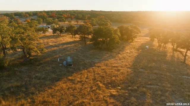 305 WILSON RANCH RD W Hunt, TX 78024
