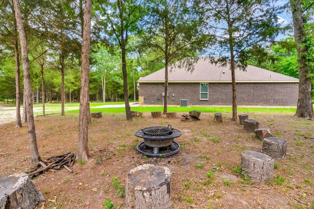 159 Private Road 8524 Van, TX 75790