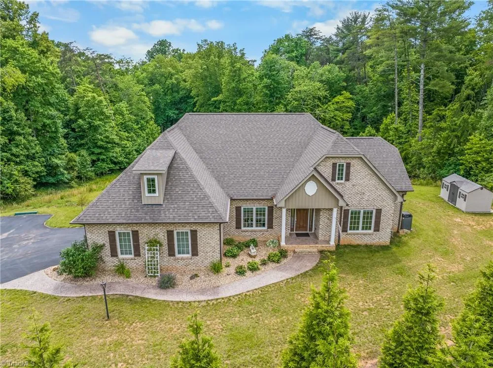 153 Woodridge Drive Mount Airy, NC 27030