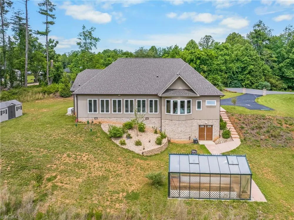 153 Woodridge Drive Mount Airy, NC 27030