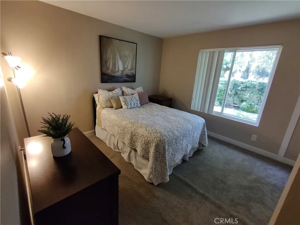 36 Woodleaf Irvine, CA 92614