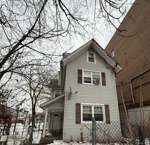 39 Maple Avenue