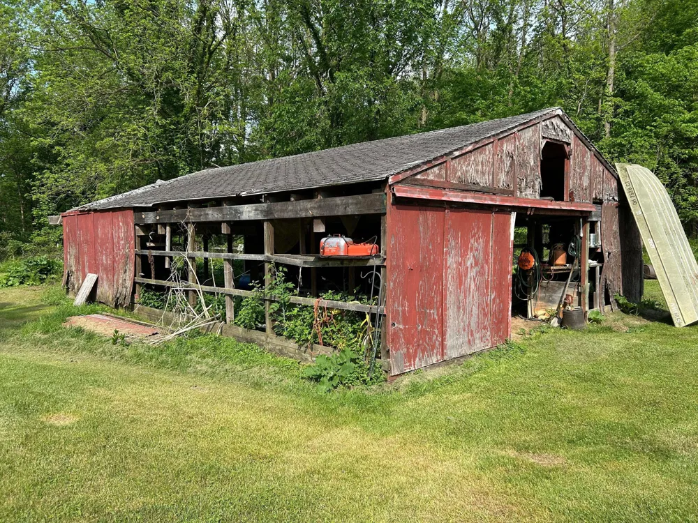 15300 Rome Road Manitou Beach, MI 49253