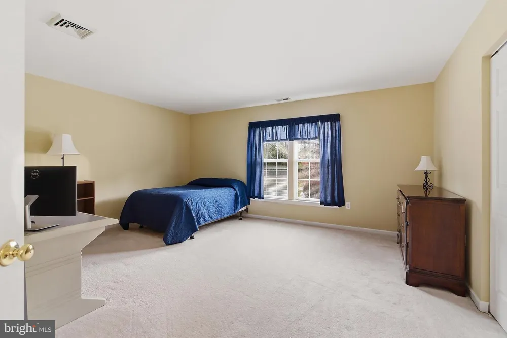 27 PENN PLACE Forked River, NJ 08731
