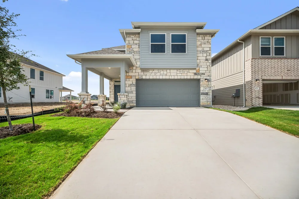 185 Young Street Buda, TX 78610