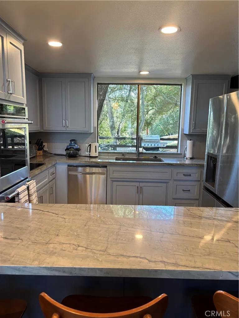 2570 Alturas Atascadero, CA 93422