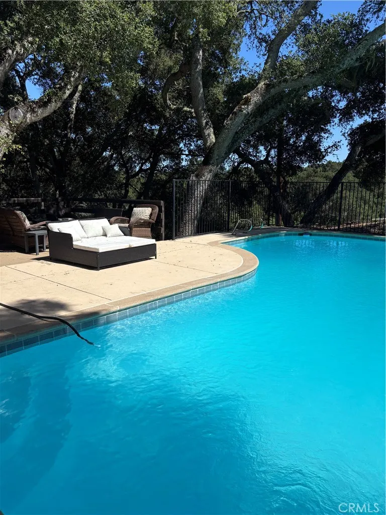 2570 Alturas Atascadero, CA 93422