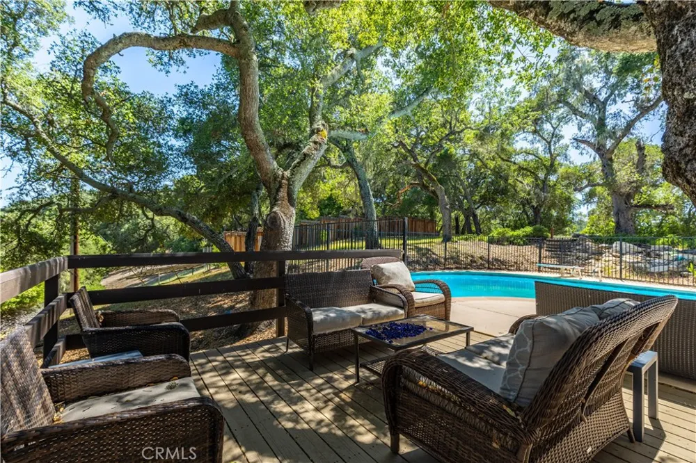 2570 Alturas Atascadero, CA 93422