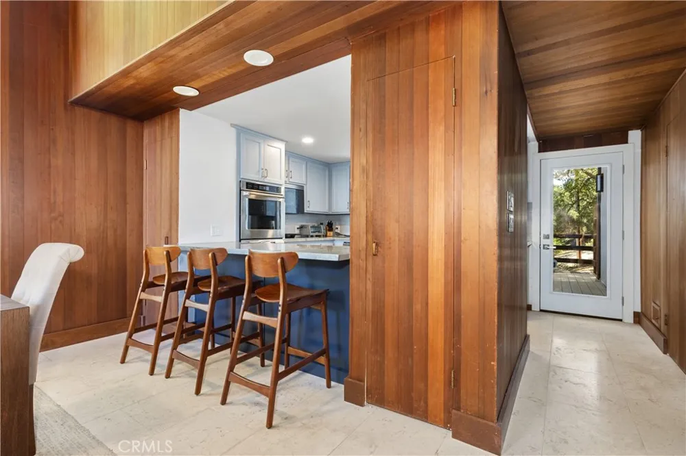 2570 Alturas Atascadero, CA 93422