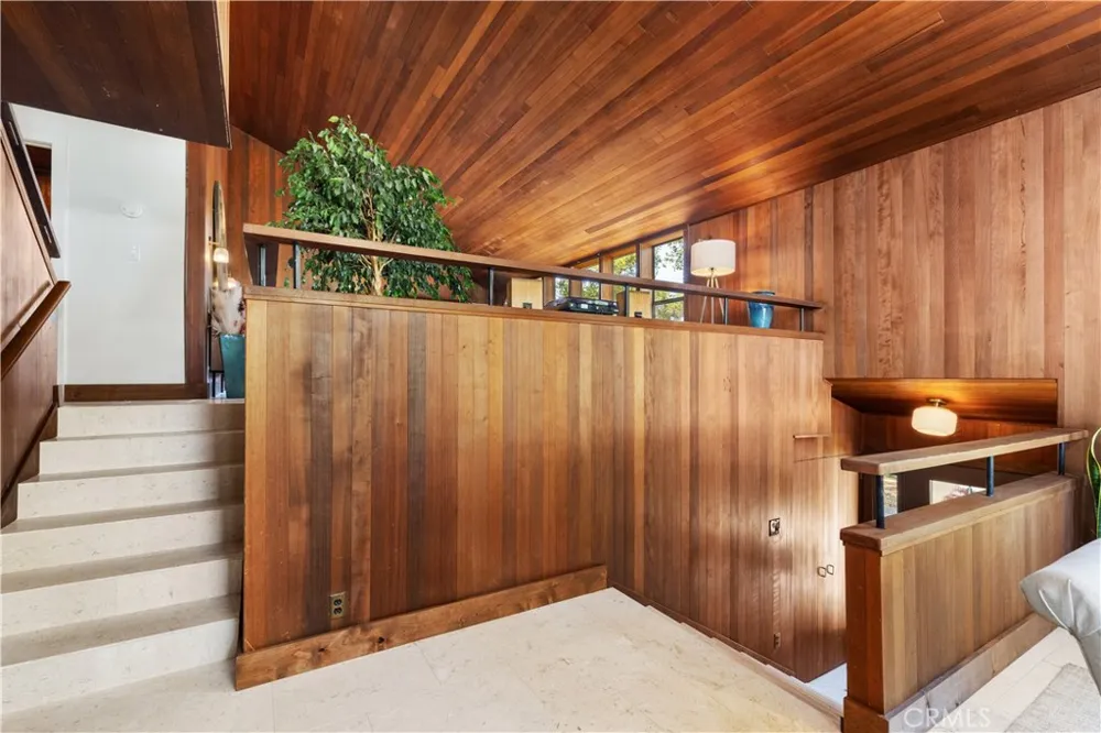 2570 Alturas Atascadero, CA 93422