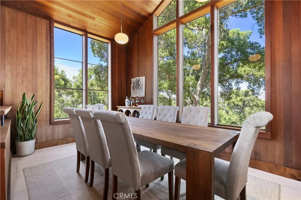 2570 Alturas Atascadero, CA 93422