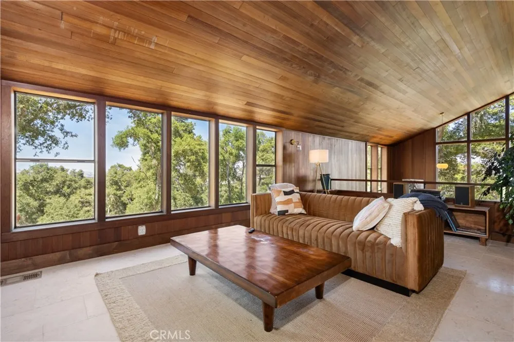 2570 Alturas Atascadero, CA 93422