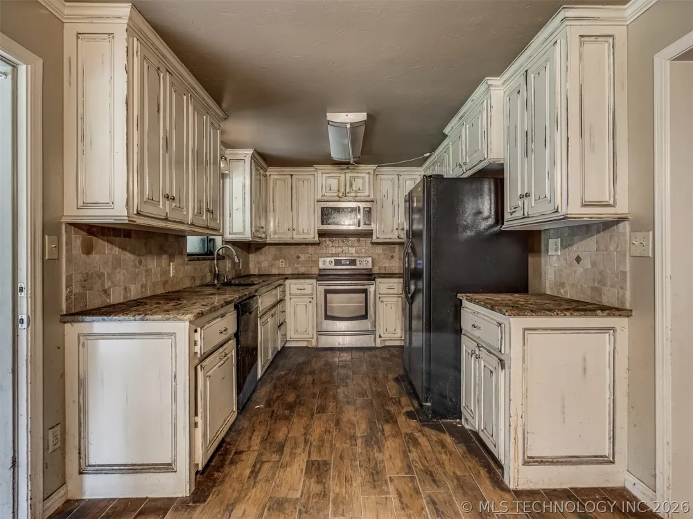 331210 E 1000 Wellston, OK 74881