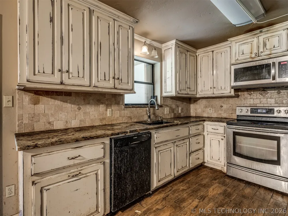 331210 E 1000 Wellston, OK 74881