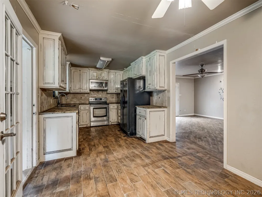331210 E 1000 Wellston, OK 74881