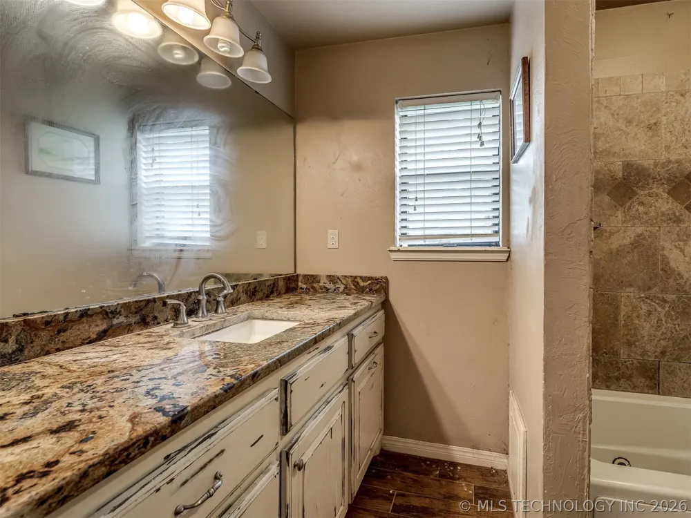 331210 E 1000 Wellston, OK 74881