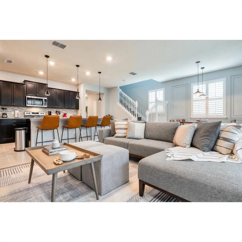 806 PARADISE DRIVE Davenport, FL 33897