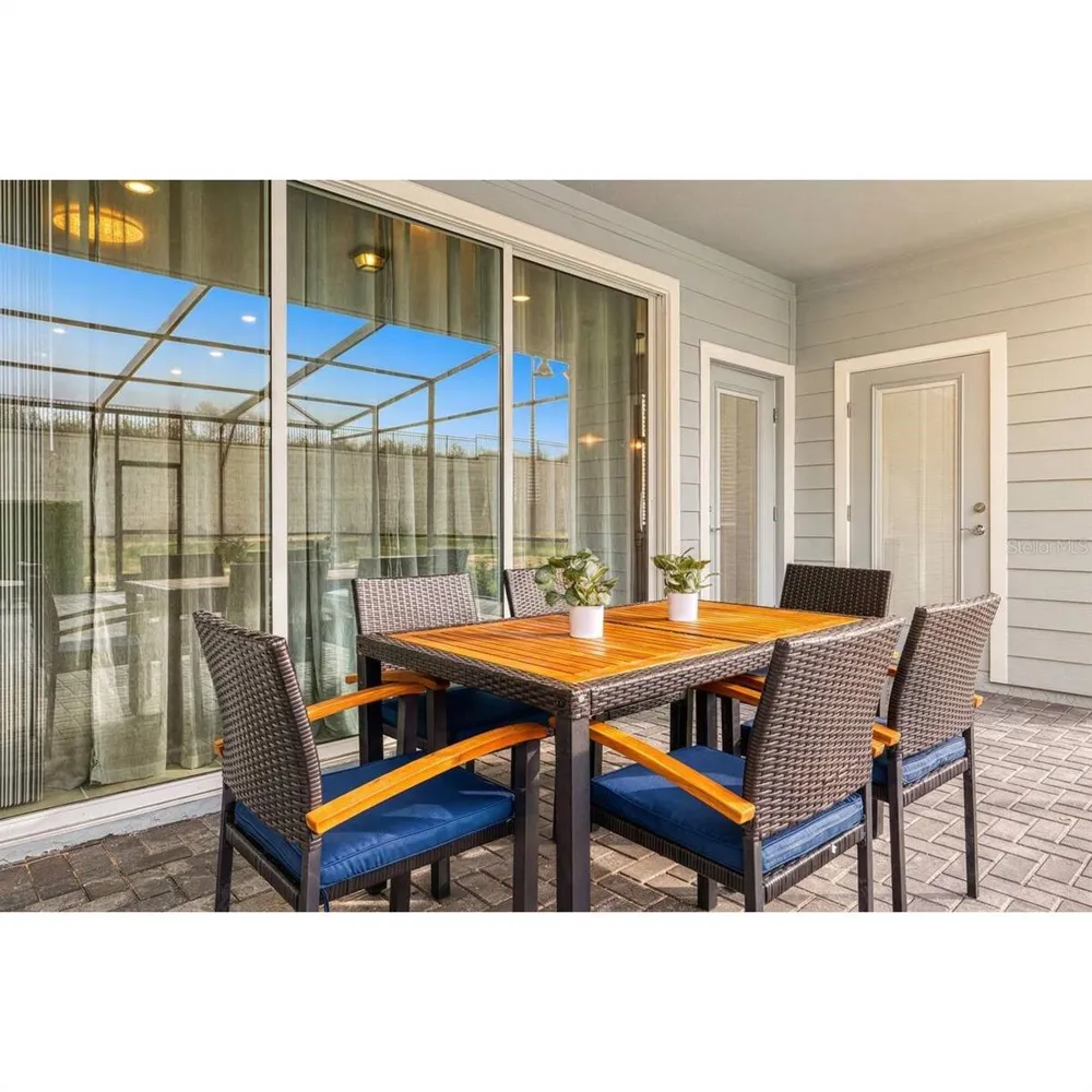 806 PARADISE DRIVE Davenport, FL 33897