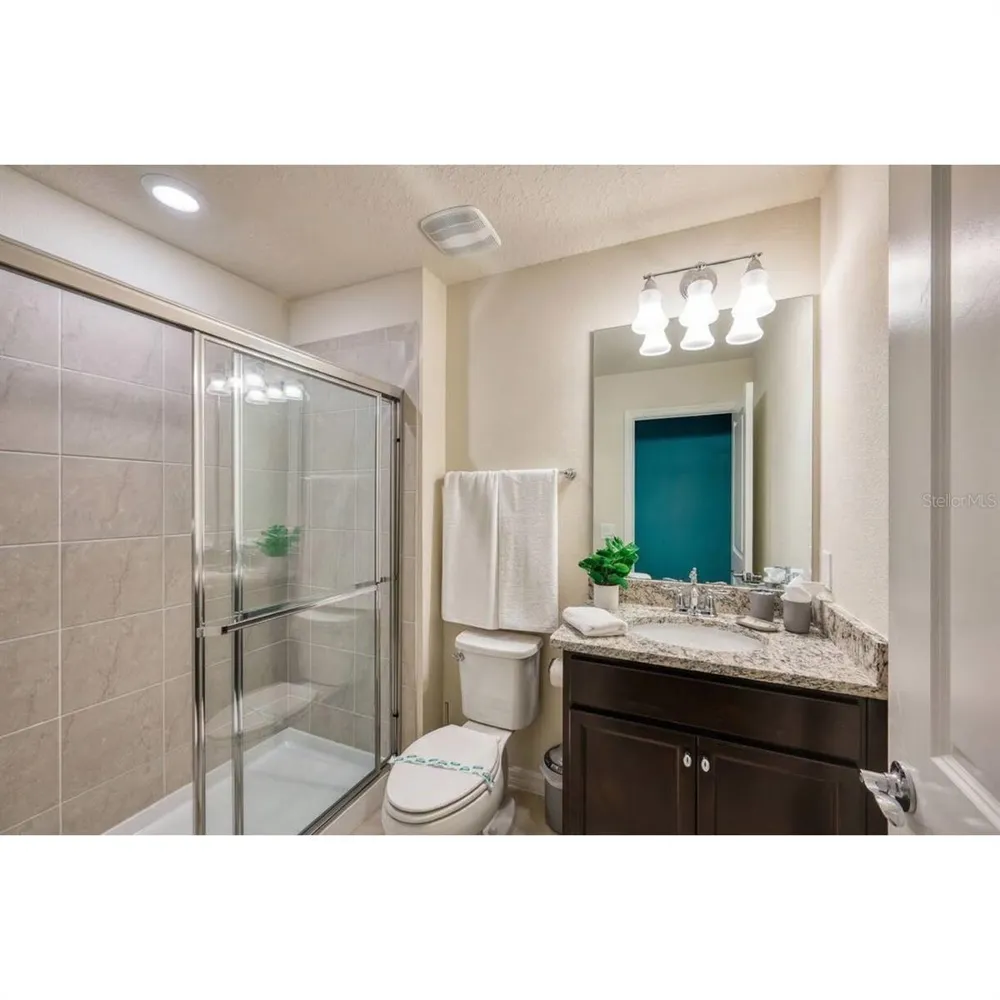 806 PARADISE DRIVE Davenport, FL 33897