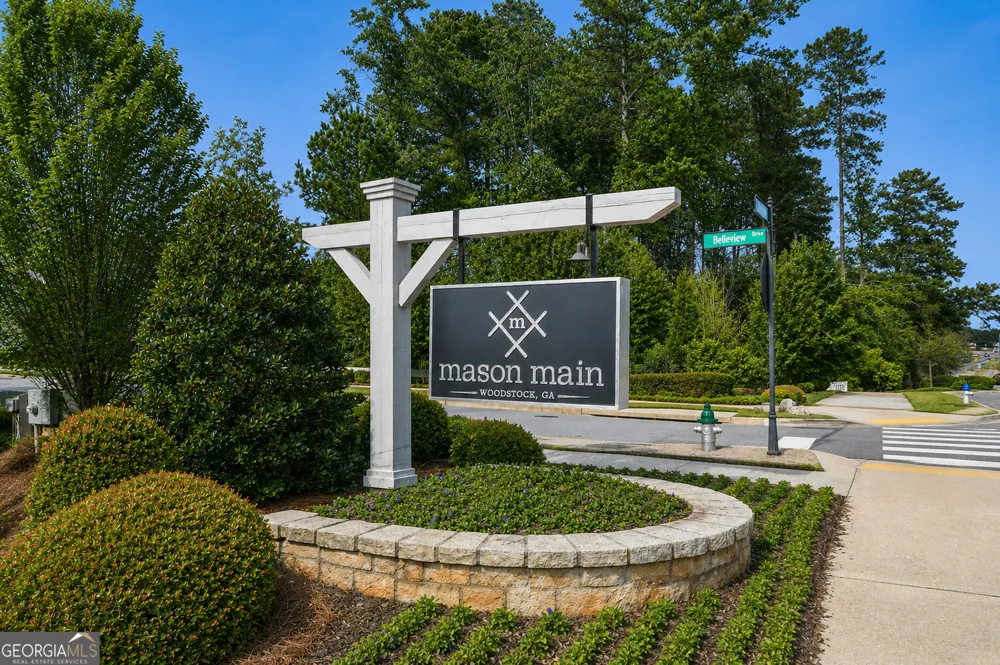 220 Mitchell LN Woodstock, GA 30188