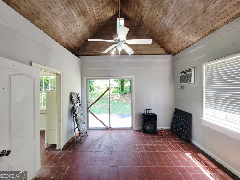 1805 Us Highway 29 West Point, GA 31833