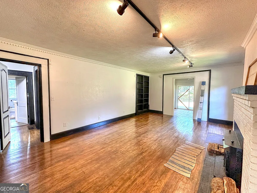 1805 Us Highway 29 West Point, GA 31833