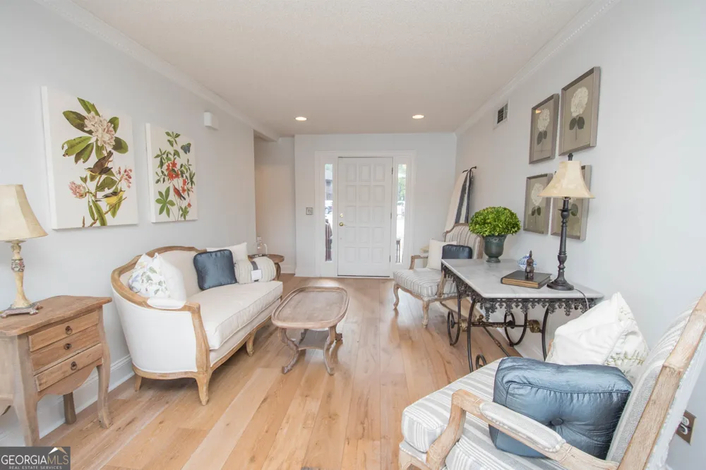 8 Northlake CIR Peachtree City, GA 30269