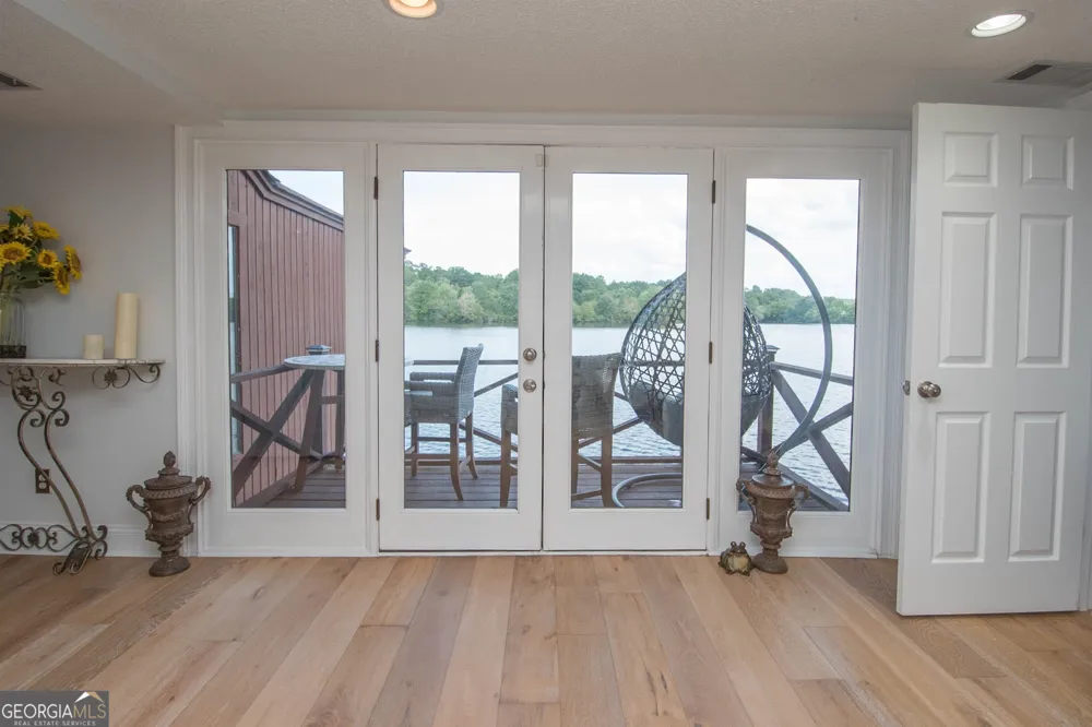 8 Northlake CIR Peachtree City, GA 30269