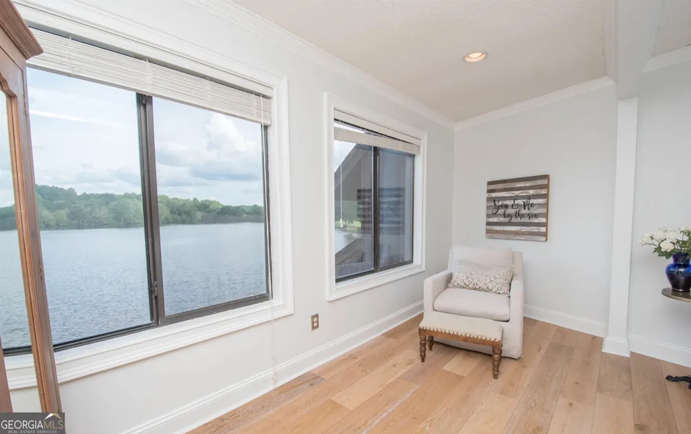 8 Northlake CIR Peachtree City, GA 30269