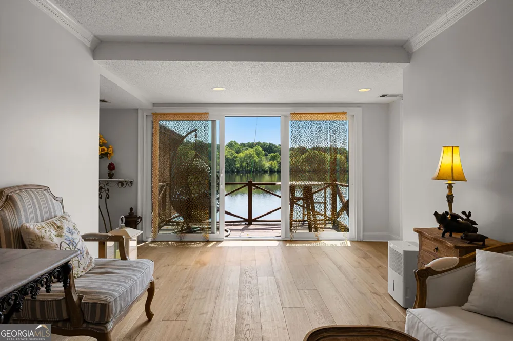 8 Northlake CIR Peachtree City, GA 30269