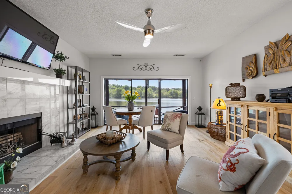 8 Northlake CIR Peachtree City, GA 30269