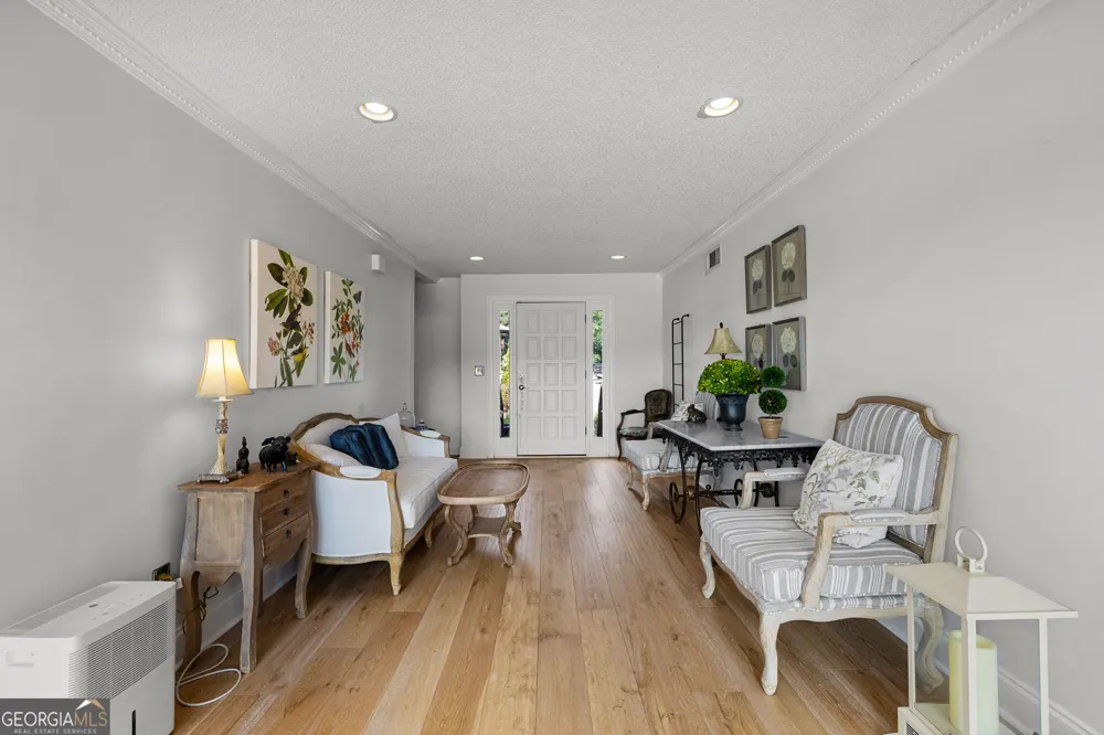 8 Northlake CIR Peachtree City, GA 30269