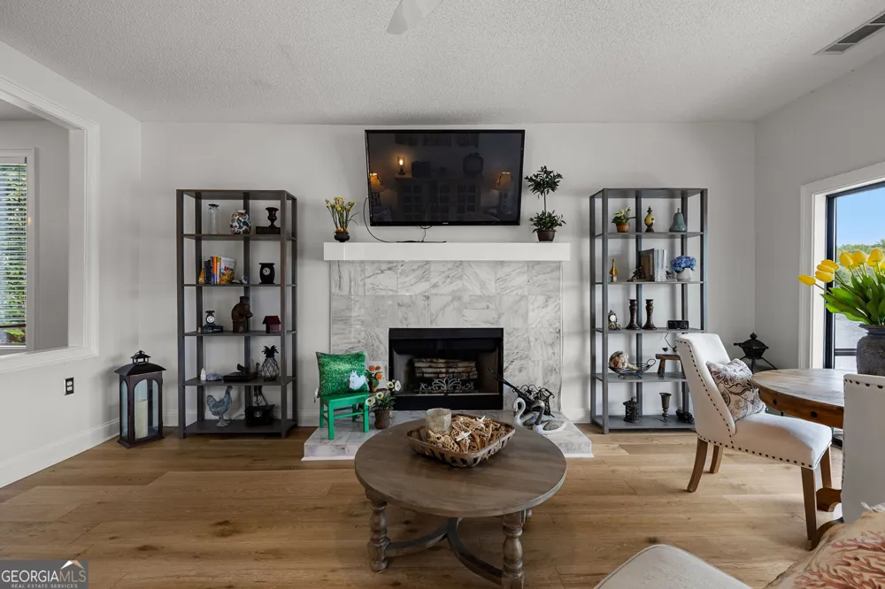 8 Northlake CIR Peachtree City, GA 30269