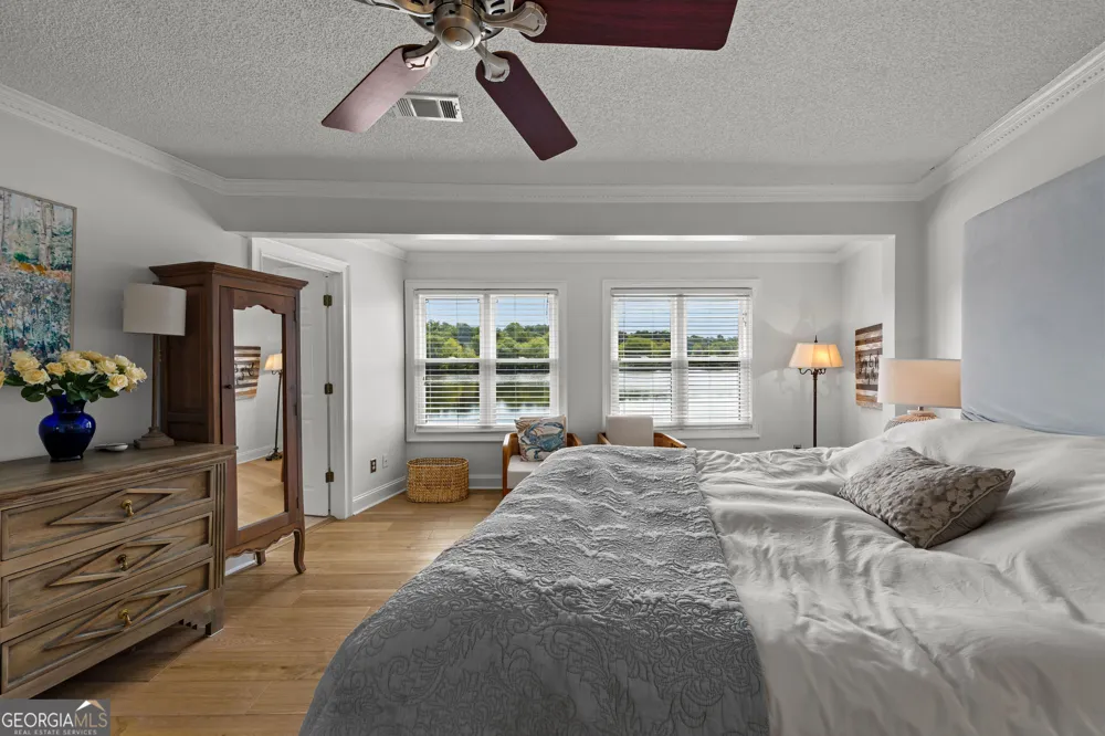 8 Northlake CIR Peachtree City, GA 30269