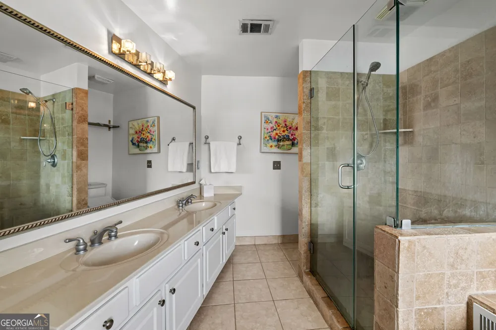 8 Northlake CIR Peachtree City, GA 30269