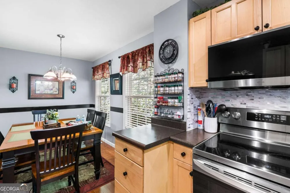 2102 Pooh COR Hiawassee, GA 30546