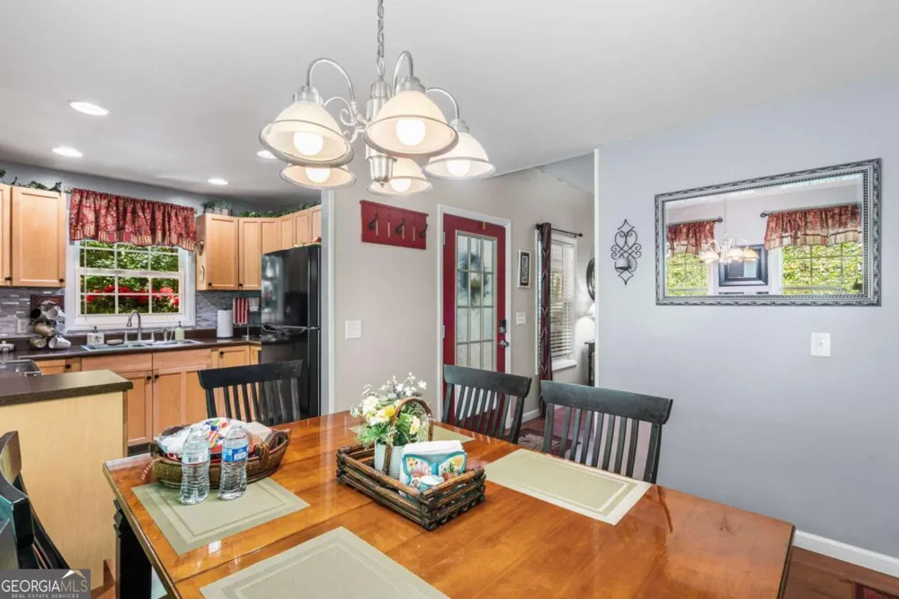 2102 Pooh COR Hiawassee, GA 30546