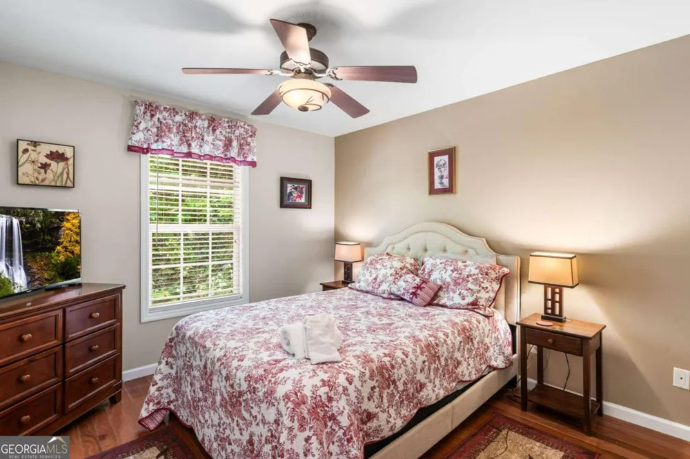 2102 Pooh COR Hiawassee, GA 30546