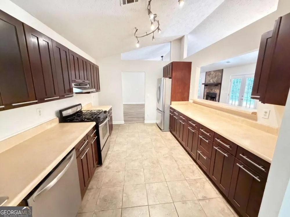 1121 Canvas Back DR Woodstock, GA 30189