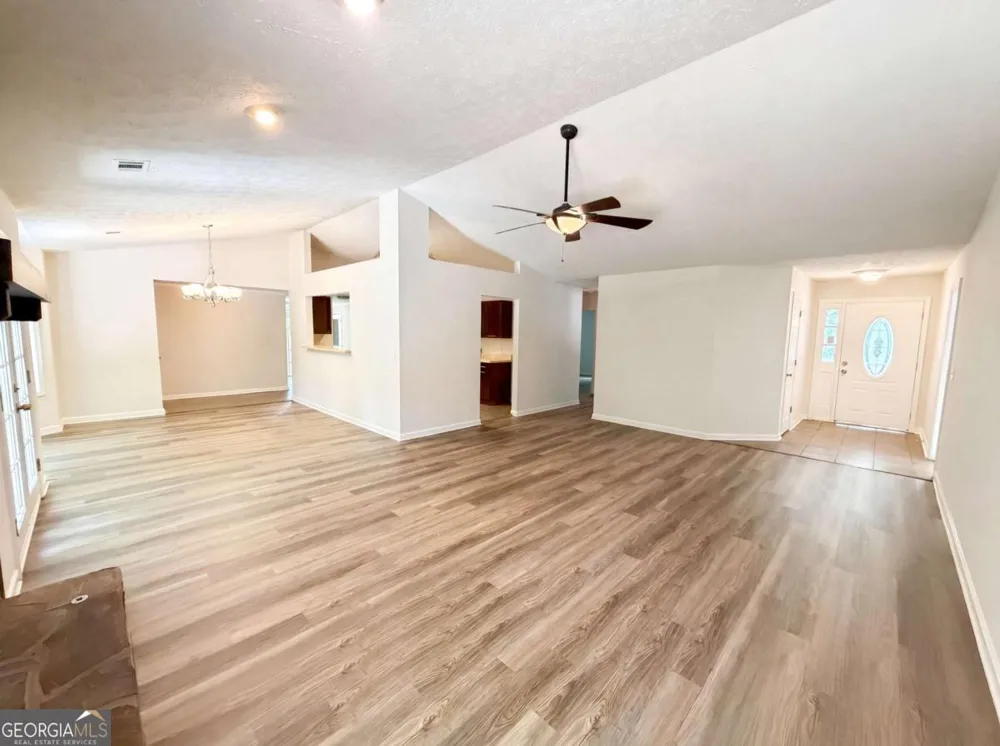 1121 Canvas Back DR Woodstock, GA 30189