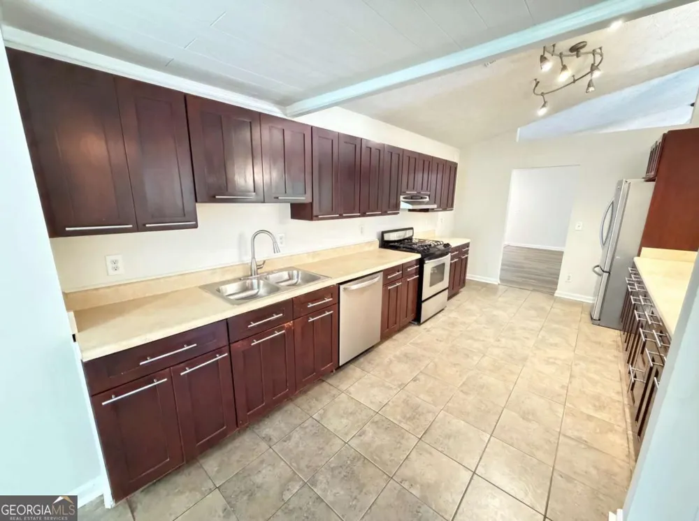 1121 Canvas Back DR Woodstock, GA 30189