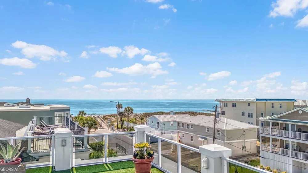 8 18Th ST Tybee Island, GA 31328
