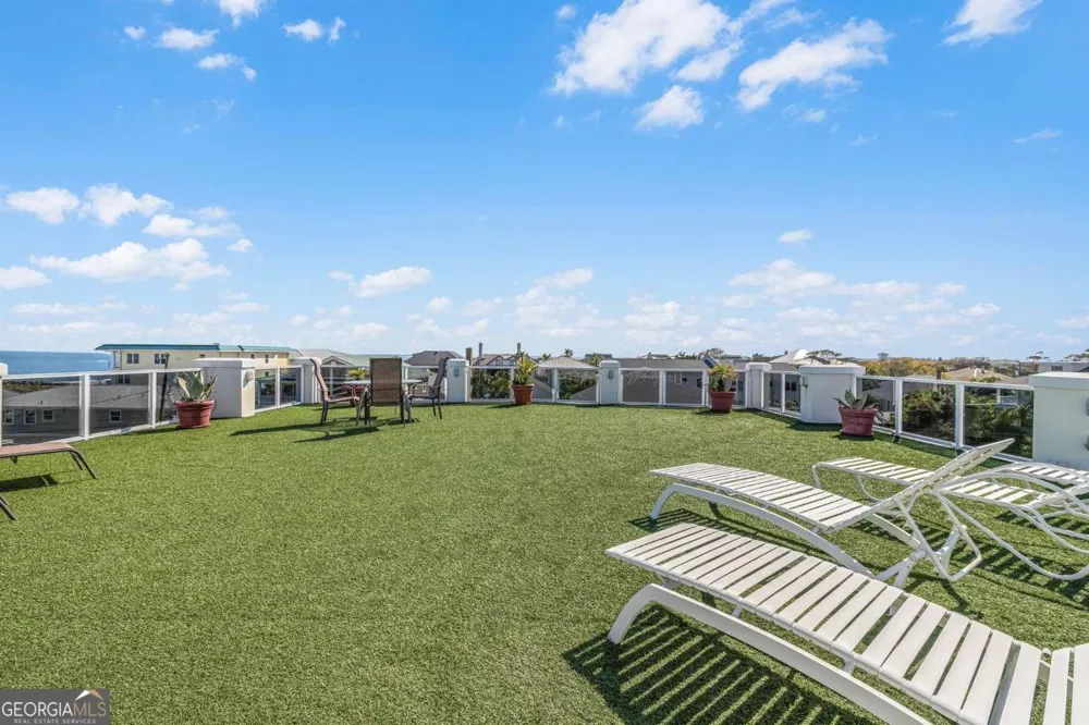 8 18Th ST Tybee Island, GA 31328