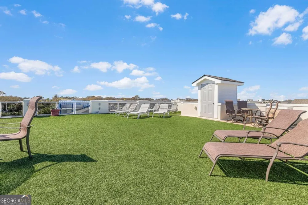 8 18Th ST Tybee Island, GA 31328