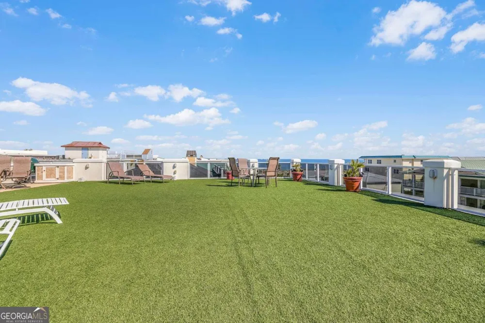 8 18Th ST Tybee Island, GA 31328