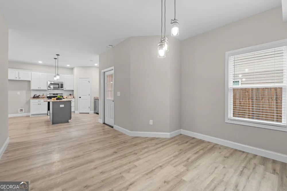 302 Beau Claire CIR Byron, GA 31008